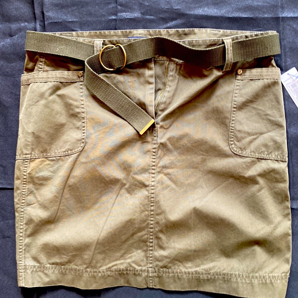 Nautica Short Skirt Dark Green with Belt